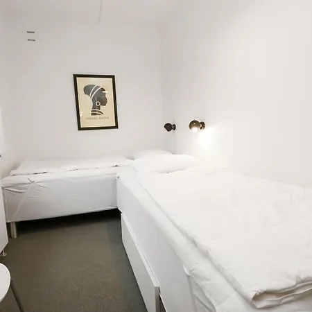 Flot Indrettet I Stueplan Sj3112 Lejlighed Henne Strand